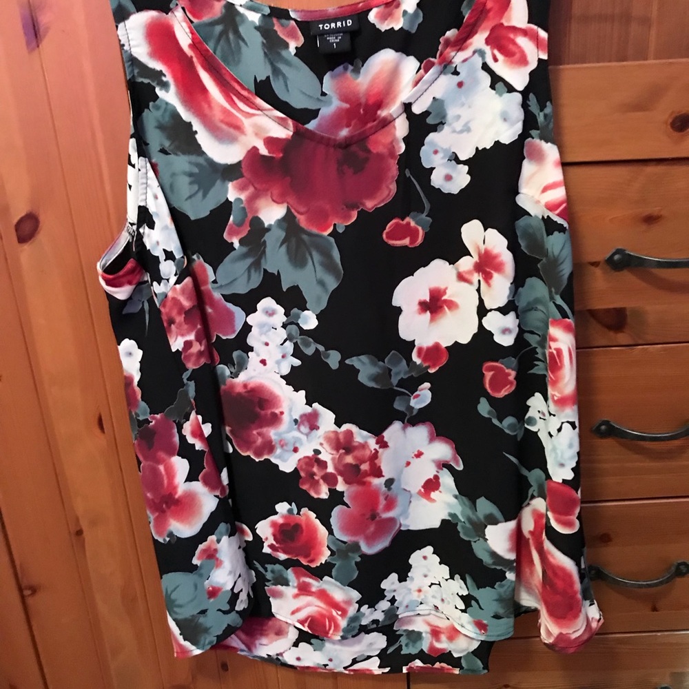 Torrid top
